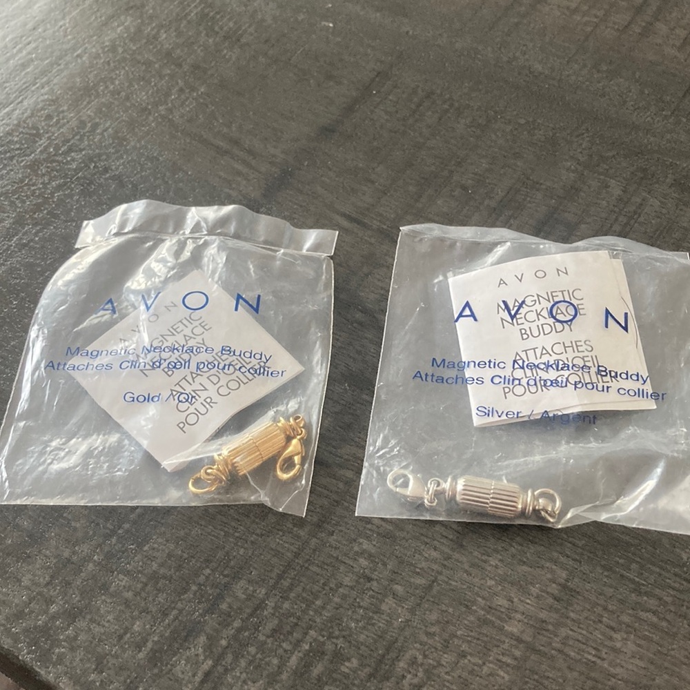 Vintage AVON magnetic lobster clasp necklace connectors